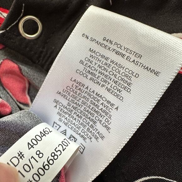 Express Kiss Lips Bodysuit Backless Black Red Medium Blogger Fave Valentines - Picture 5 of 6